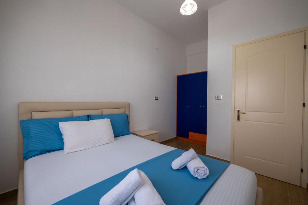 basic-triple-room-1